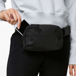 Black lululemon everywhere belt bag